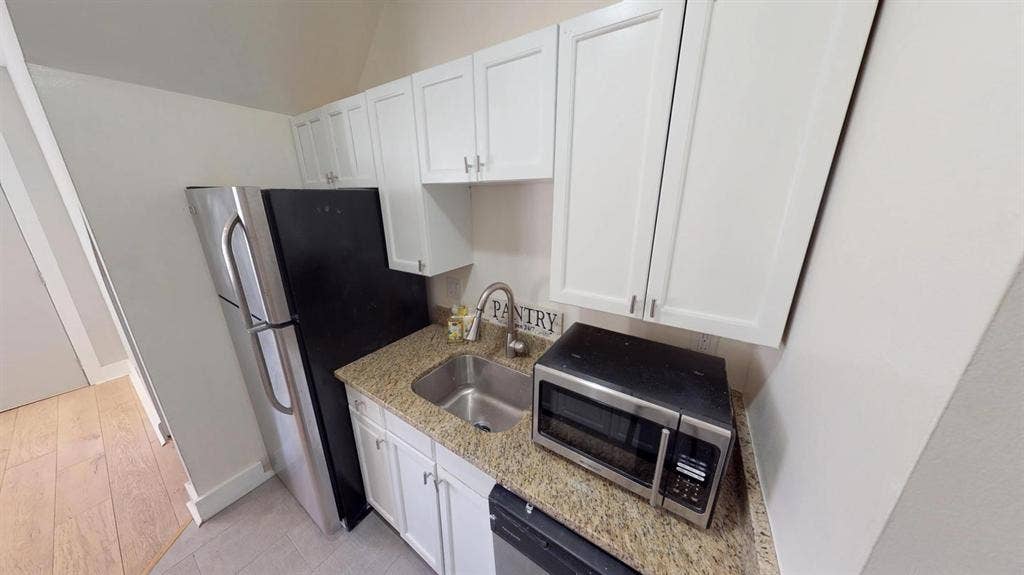 1 BR in Washington