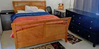 Beautiful large Master rom ownbath