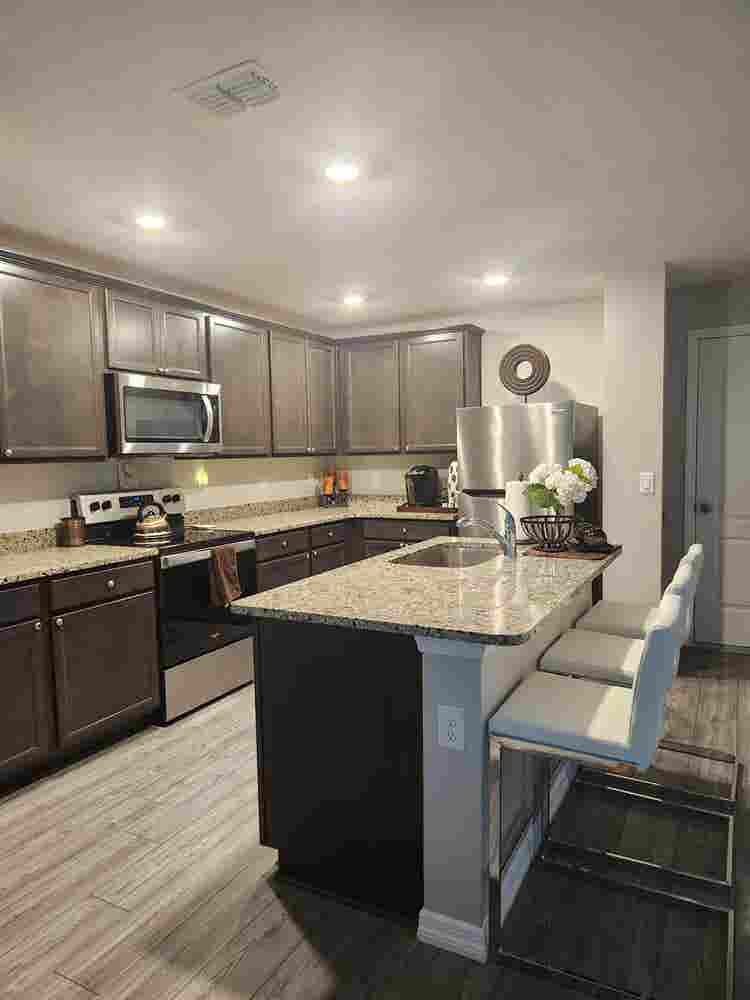 New Listing Near Leesburg, FL