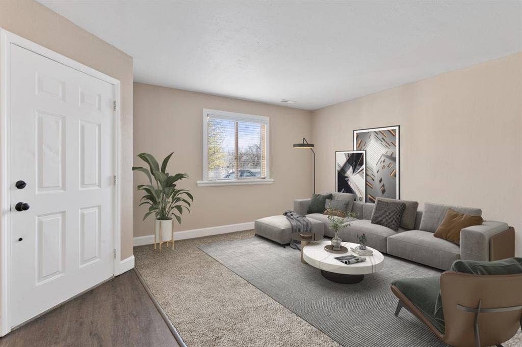 Roommate needed for bath