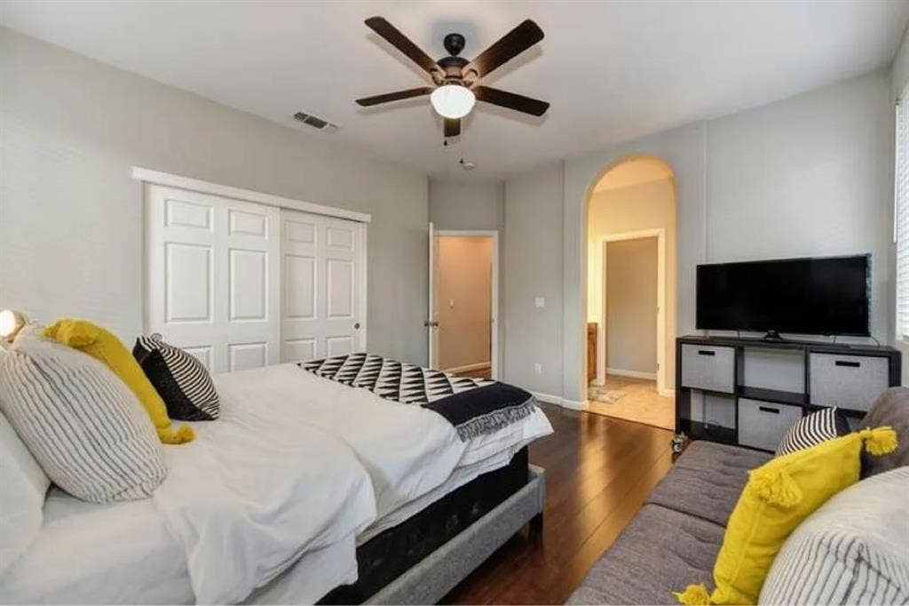 Beautiful Master bedroom in Natomas