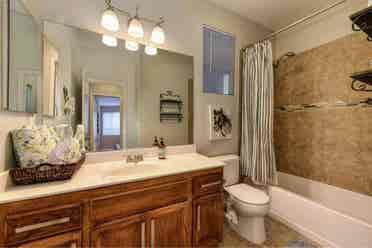 Beautiful Master bedroom in Natomas