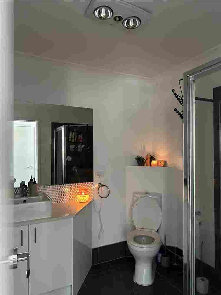 Looking for one housemate. Rent