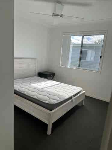 Looking for one housemate. Rent