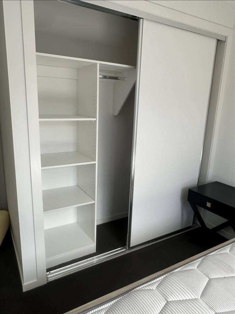 Looking for one housemate. Rent