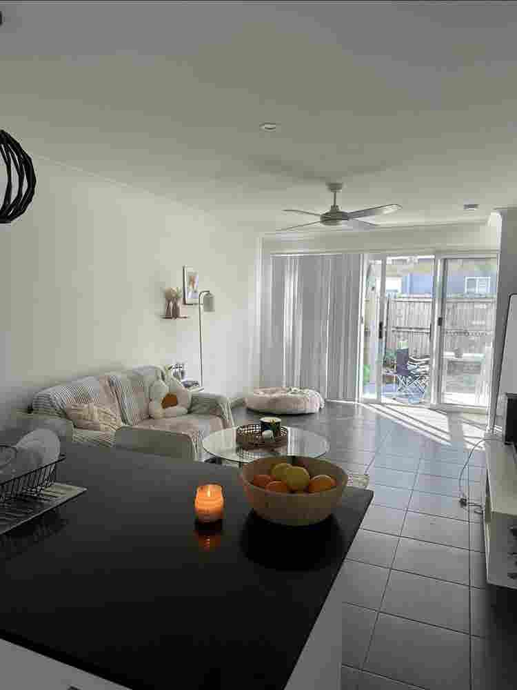 Looking for one housemate. Rent