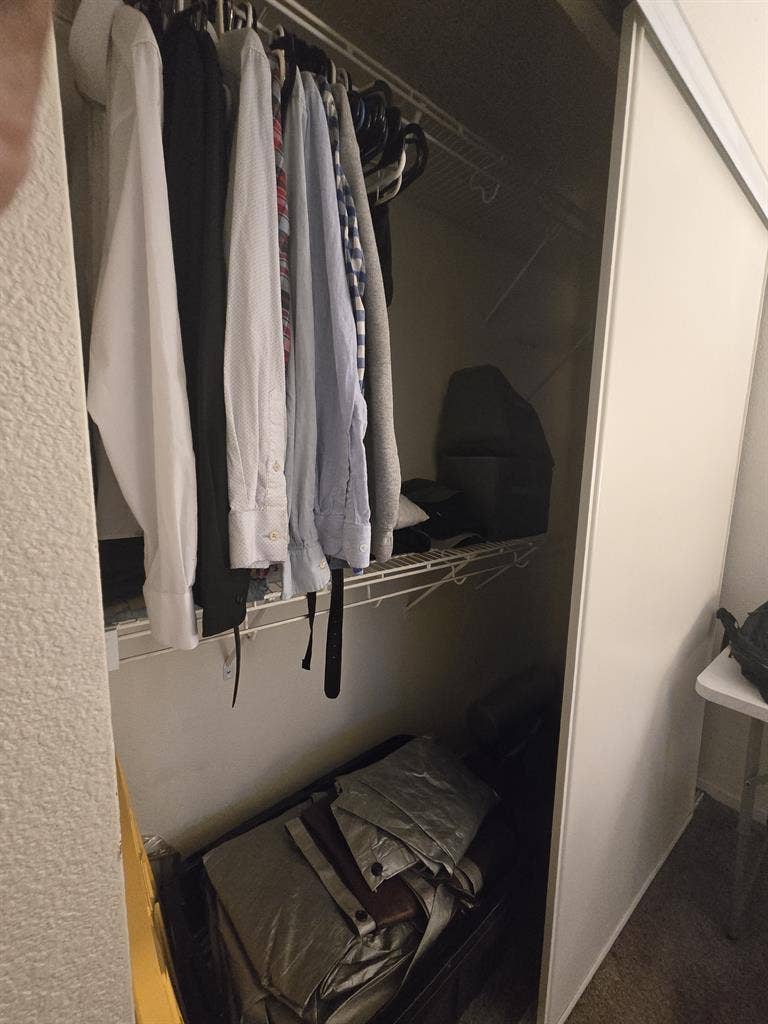 Rent a private room- shared apartme