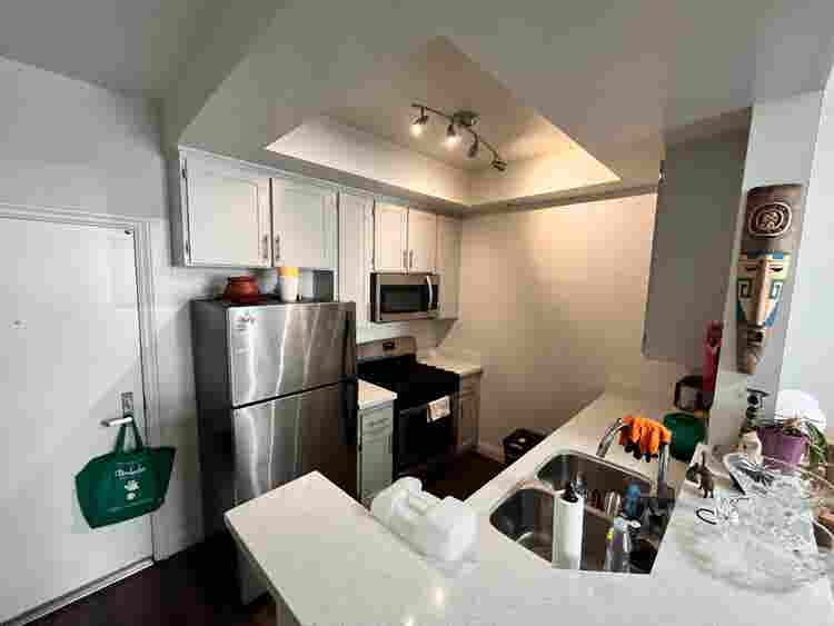 Large Junior Studio (Private)
