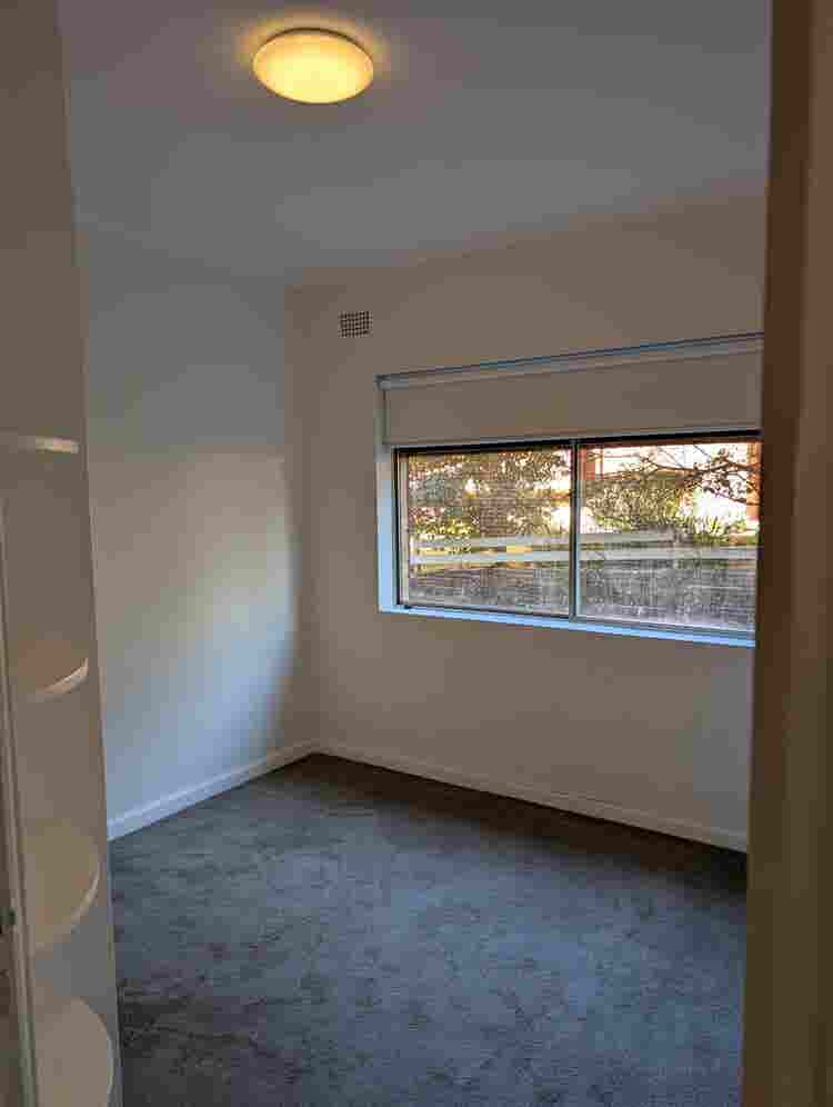 1 room for rent