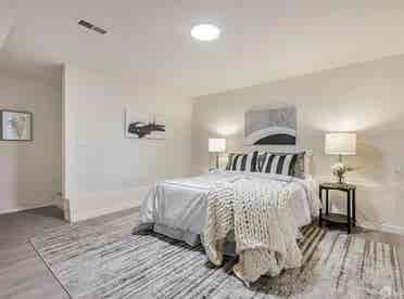 FURNISHED ROOM FOR RENT