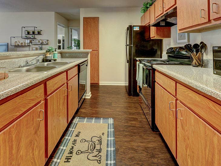Urgently looking for a roommate