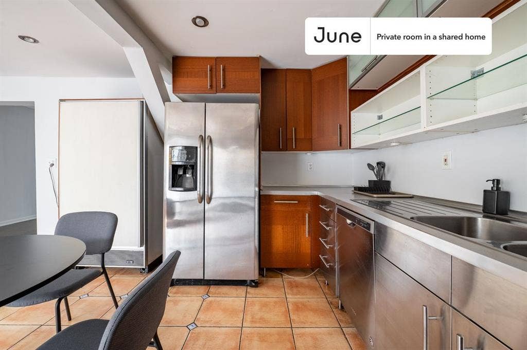 5 BR in Chicago