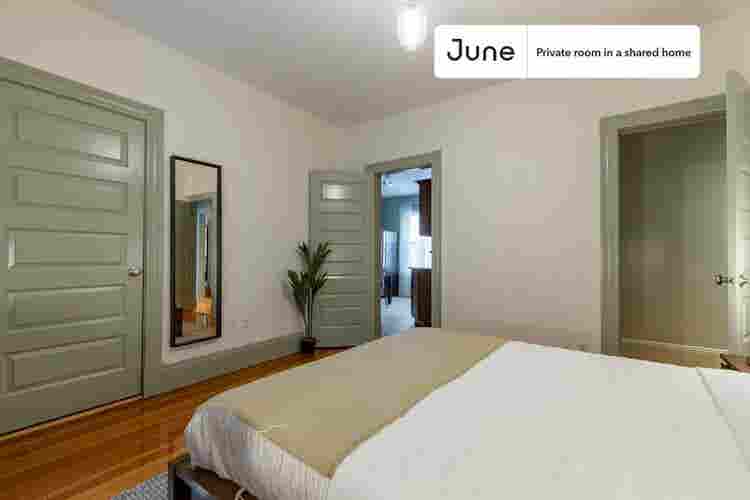 4 BR in Boston