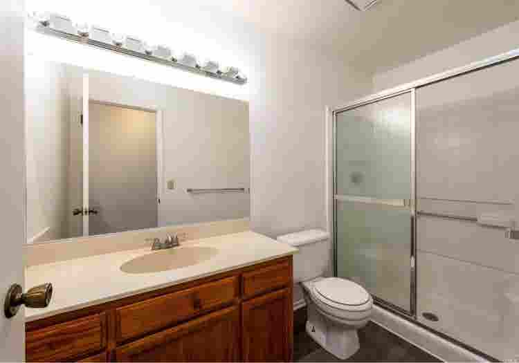 Room for rent with private bathroom