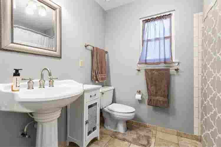 Roommate Wanted
