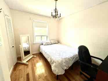Rooms for Rent at Warden & Lawrence