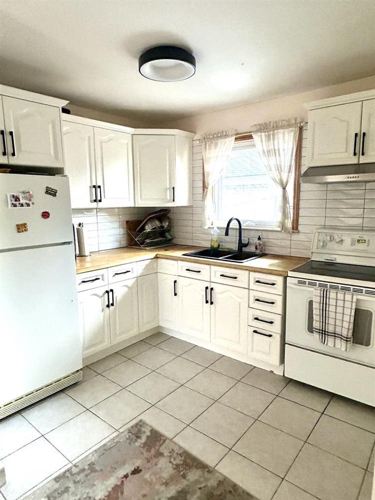 Rooms for Rent at Warden & Lawrence