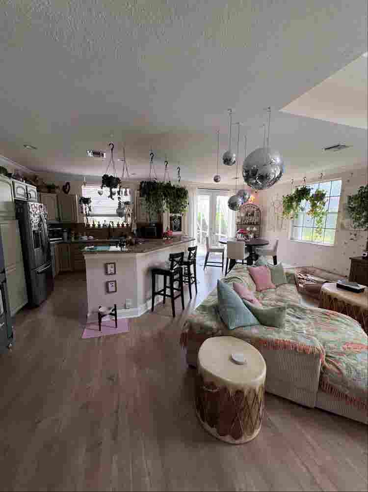 Room for rent in Boynton beach