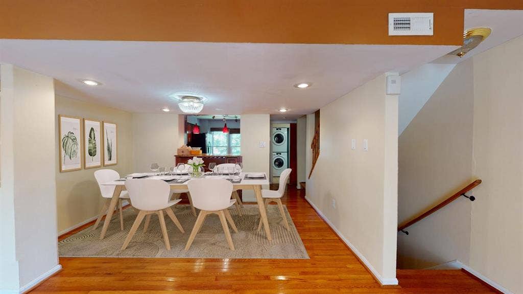3 BR in Washington