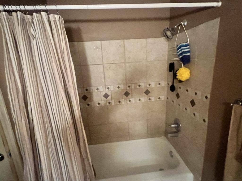 Room for rent in Slidell, $/m