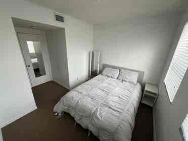 SE RENTA HABITACIÓN