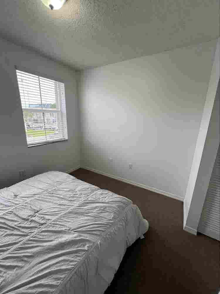 SE RENTA HABITACIÓN