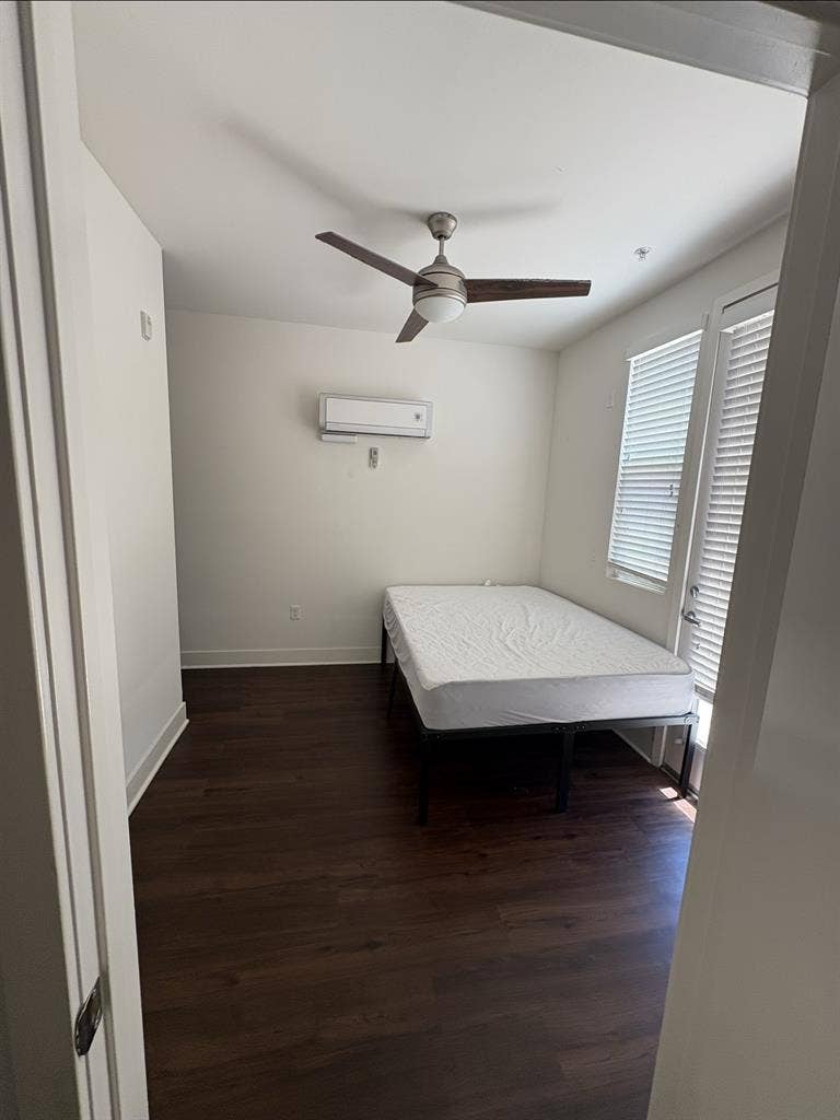 Hello Ladies.. room in San Marcos