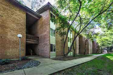 Room Rental in Scenic Four Lakes