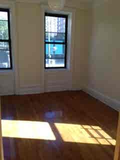 West Harlem rooms available