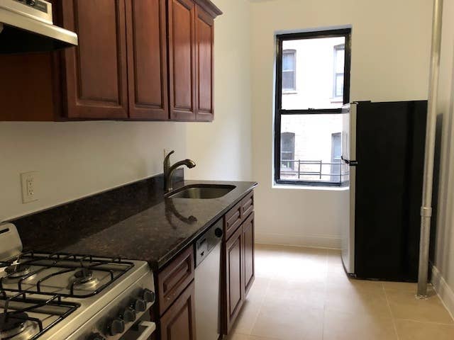 West Harlem rooms available
