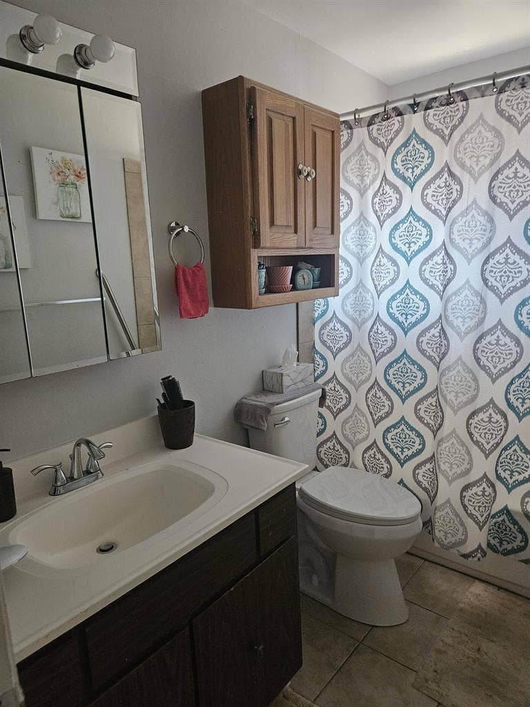 Room Near Old Town Arvada
