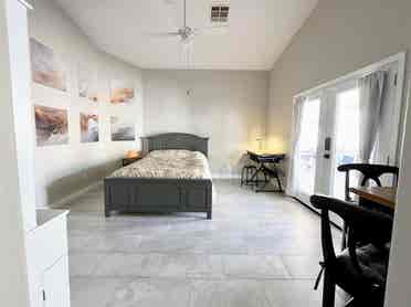 Private Master Suite – All Incl.