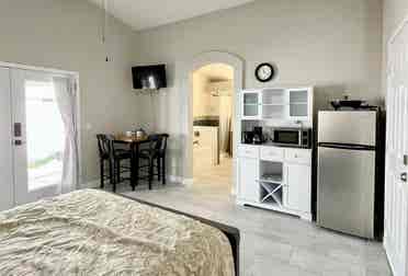 Private Master Suite – All Incl.