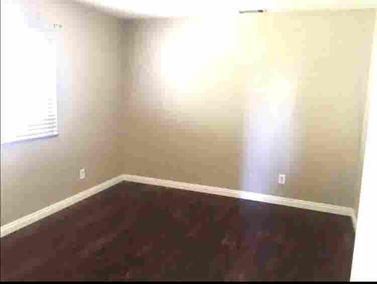 Nice room in beautiful quiet home