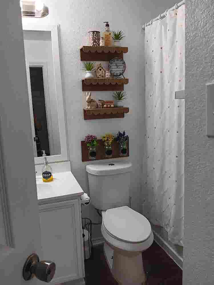 Room for rent Available