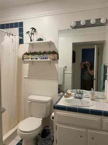 Bed and bath located in Long Beach