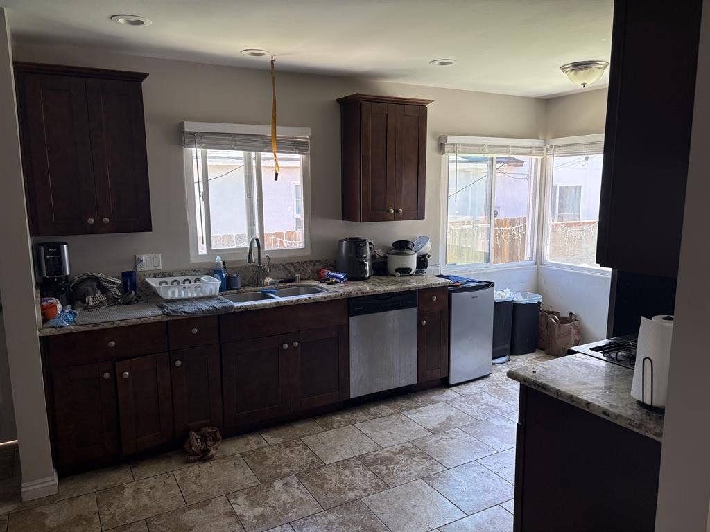 MasterBedroom Available $/month