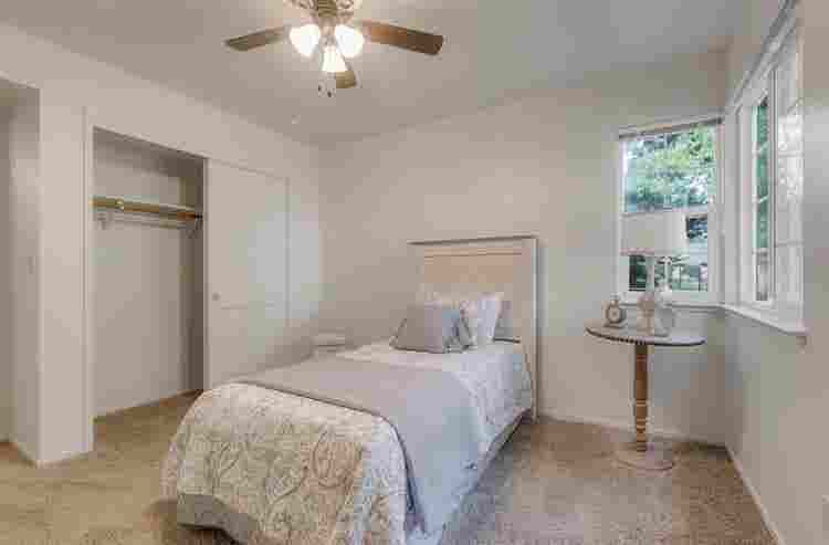 Private room in bath