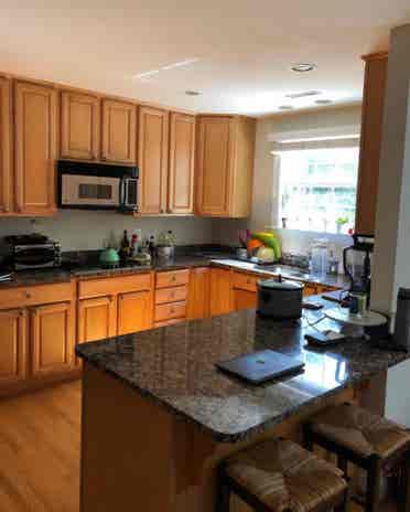Looking for FEMALE roommate!