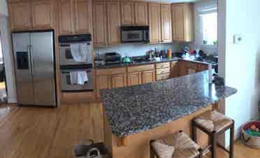 Looking for FEMALE roommate!