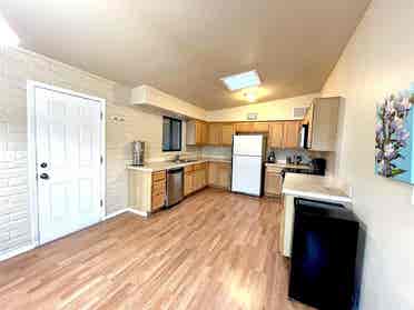 MASTER BEDROOM WITH  BATHROOM $