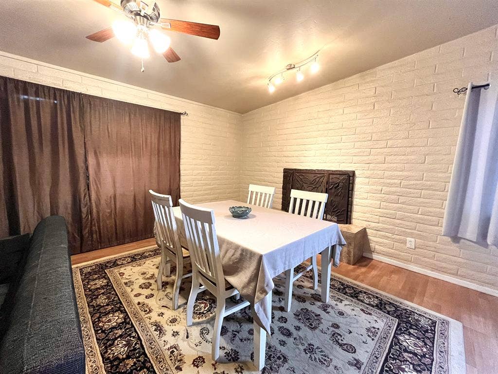 MASTER BEDROOM WITH  BATHROOM $
