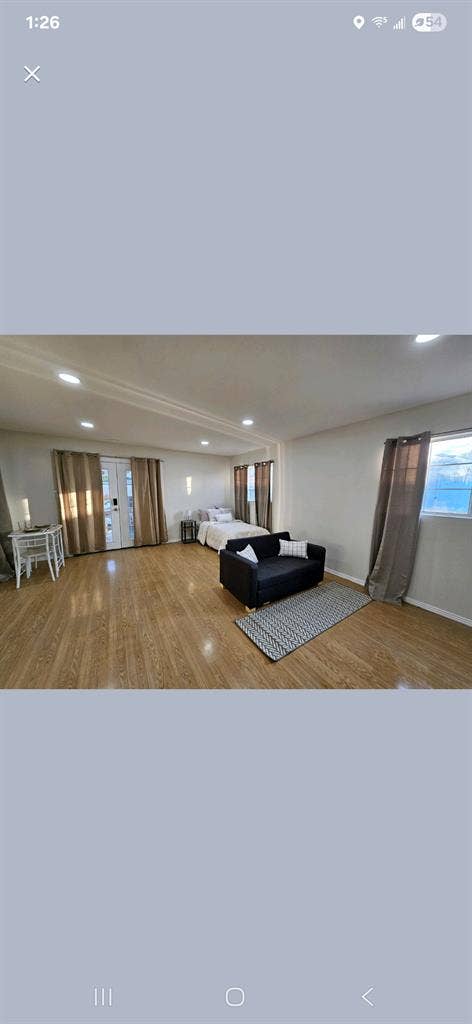 Studio for rent in Long Beach