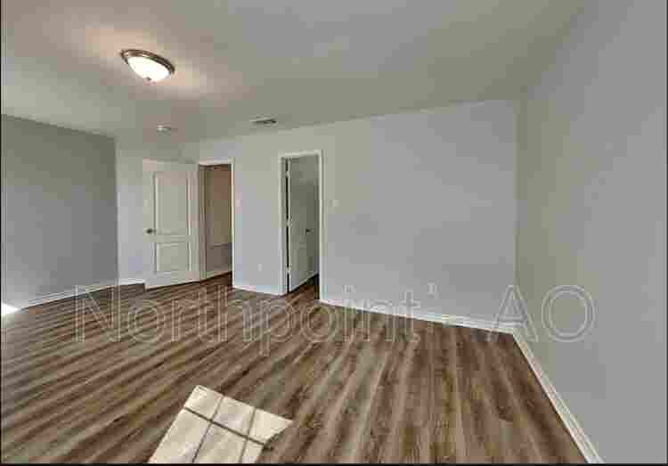 Private room with shared bathroom