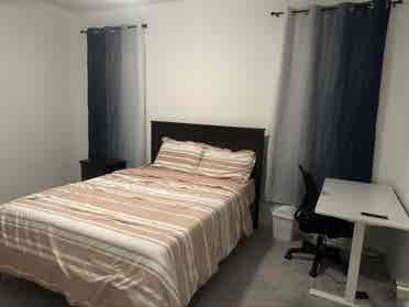 Room for rent in Phoenix/ Avondale