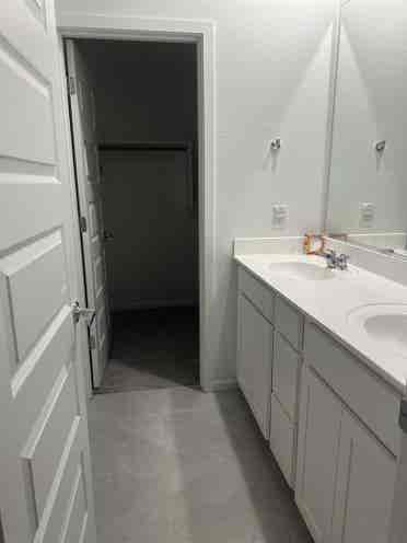 Room for rent in Phoenix/ Avondale