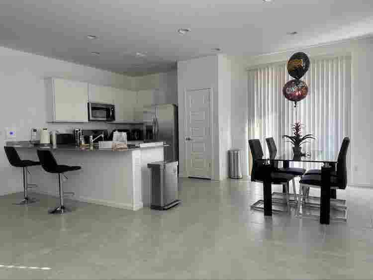 Room for rent in Phoenix/ Avondale