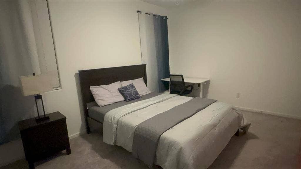 Room for rent in Phoenix/ Avondale