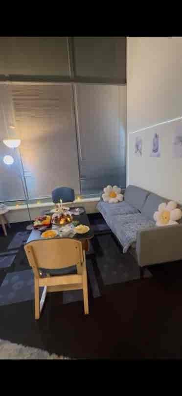 Sublease a room!($ discounted!)