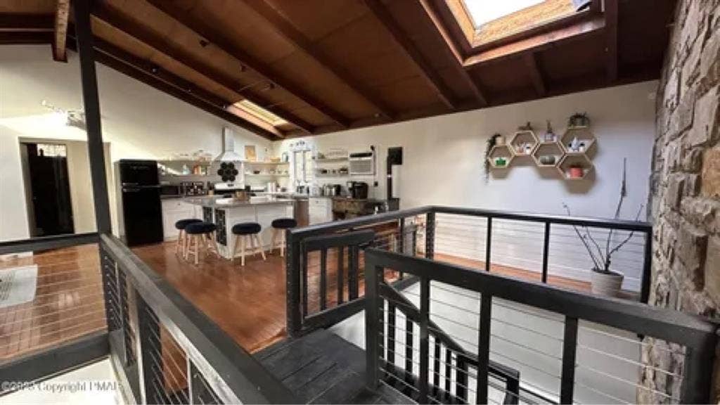 Beautiful home for 2 roommates 🏡